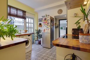 Kitchen- click for photo gallery